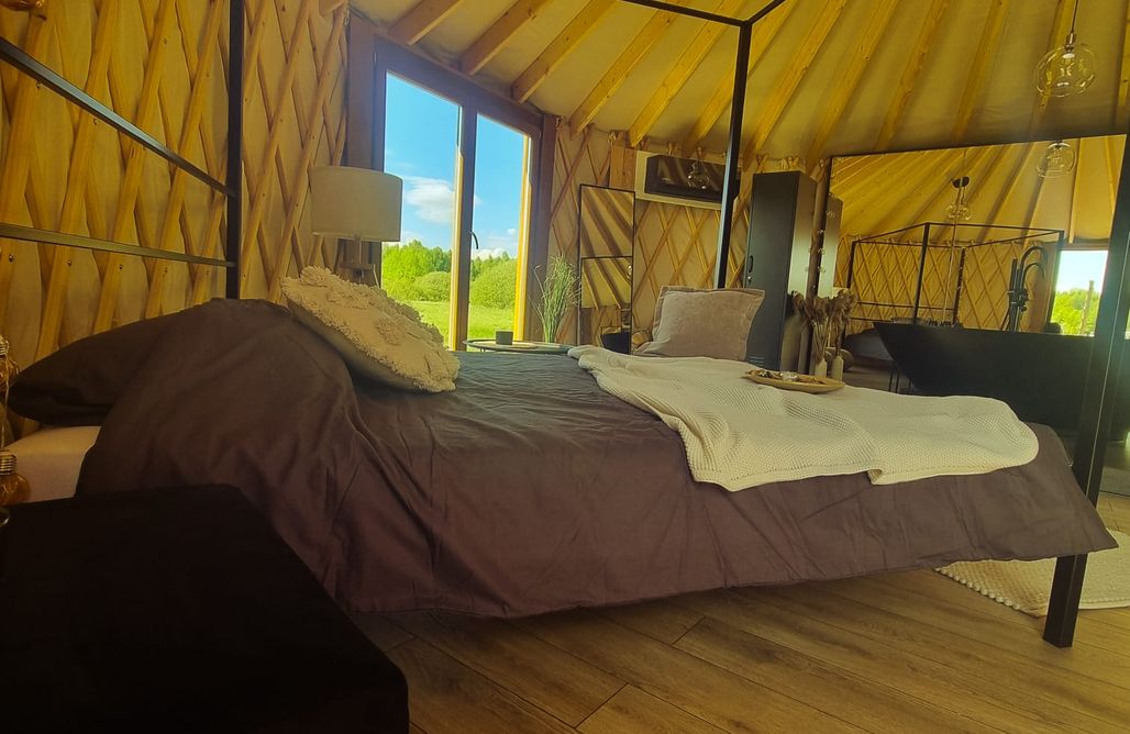 AlohaCamp Jurta Irys Glamping  2