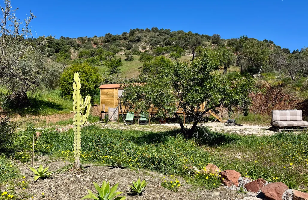 alojamientos AlohaCamp Finca la montaña roja 4