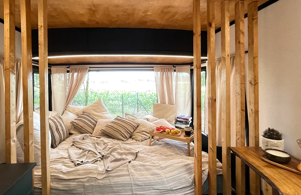 AlohaCamp DOM.LAS & BUS 3