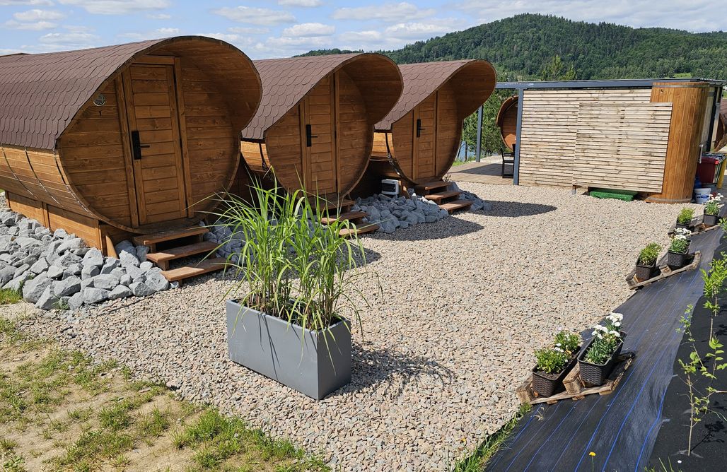 noclegi AlohaCamp Czill Beczki 2