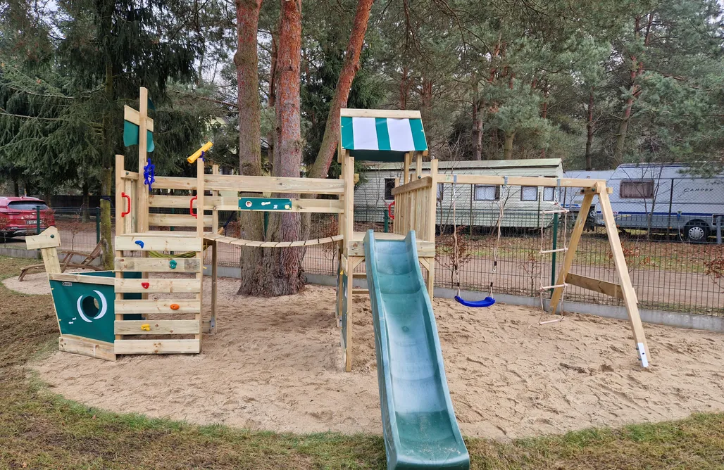 Nocowanie Chata Braci Warchały Mazury 1