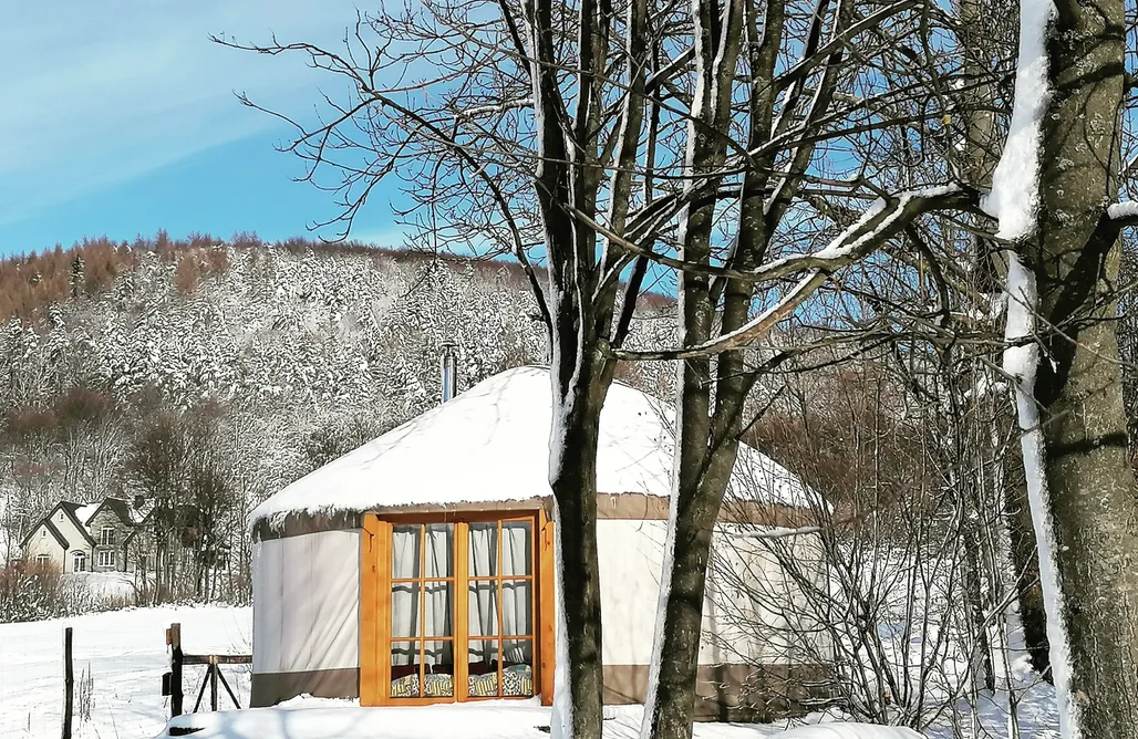 AlohaCamp accommodation Jurta w Dolinie Niedźwiadka 2