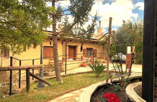 Imagen de GILMAÑAS,3 Bungalow de dos dormitorios Las Águilas 