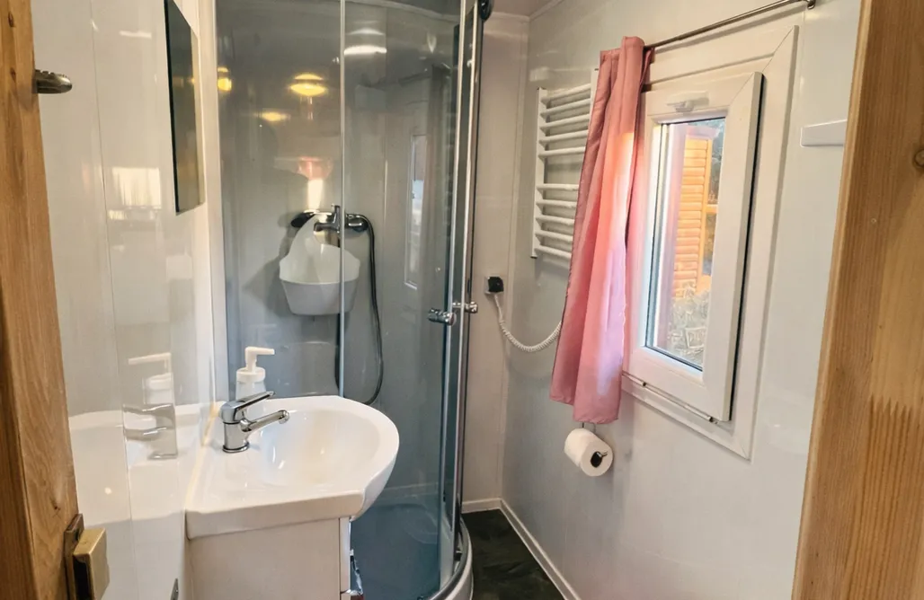 AlohaCamp Tiny house 1 1