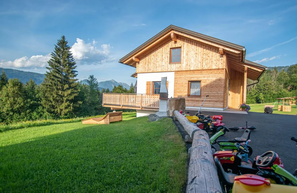 Glamping Trieste Chalets und Apartments Hauserhof Nassfeld 2