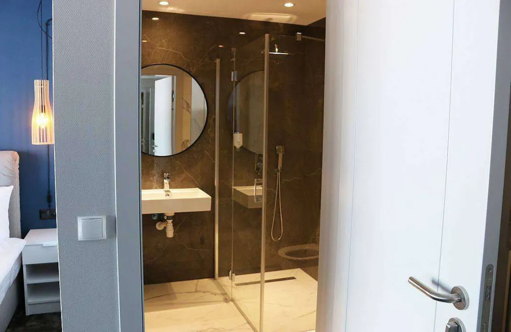 AlohaCamp Pokój rodzinny z tarasem i widokiem na jezioro 1