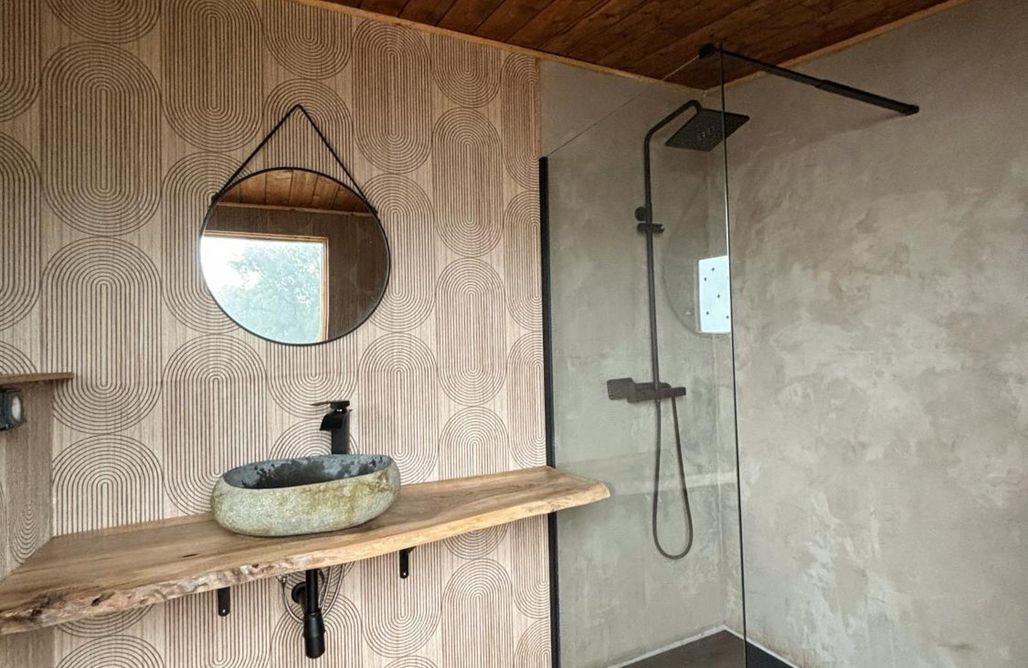 AlohaCamp accommodation Dôme étoilé avec bain de détente privatif  1