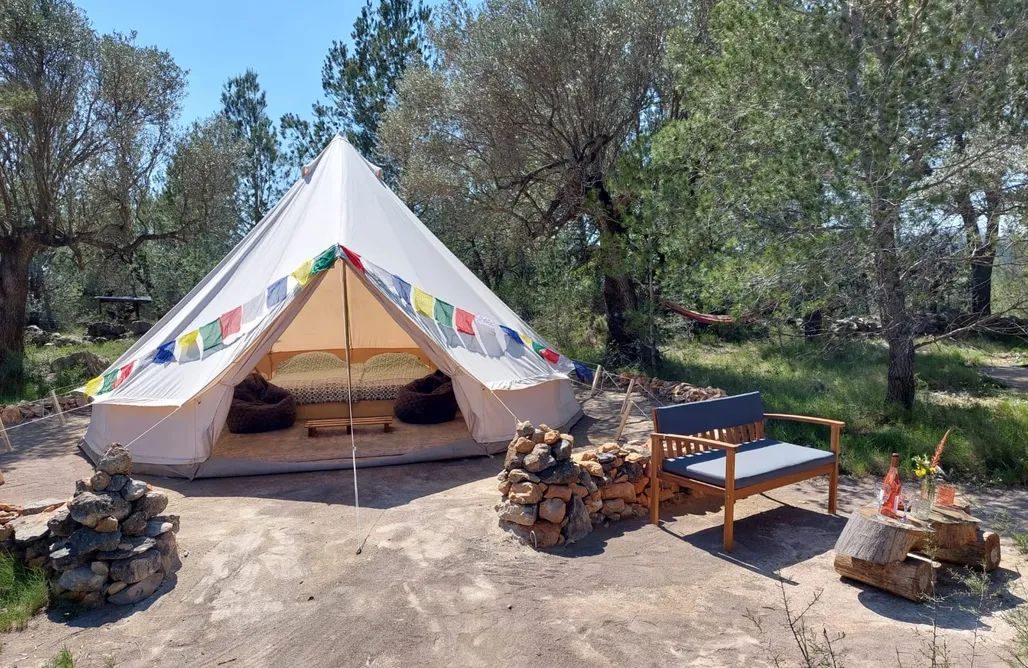 AlohaCamp Bell tent @ Finca Milantes 2