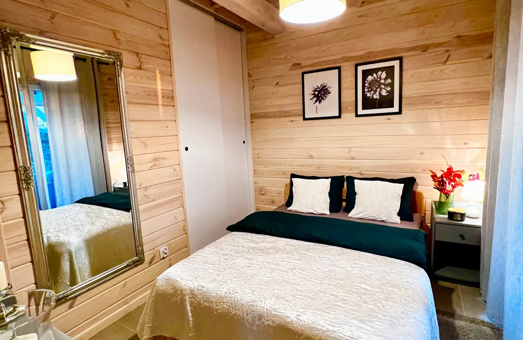 AlohaCamp Domek 5 z kominkiem 4