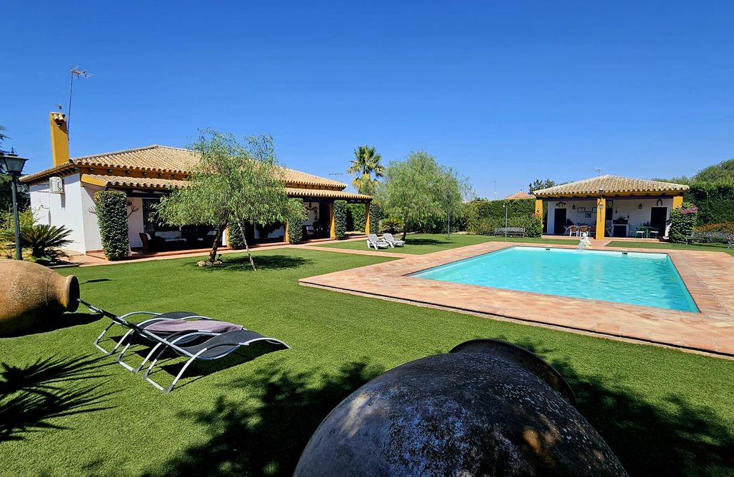 alojamientos AlohaCamp Casa rural Azahares de Marchena 3