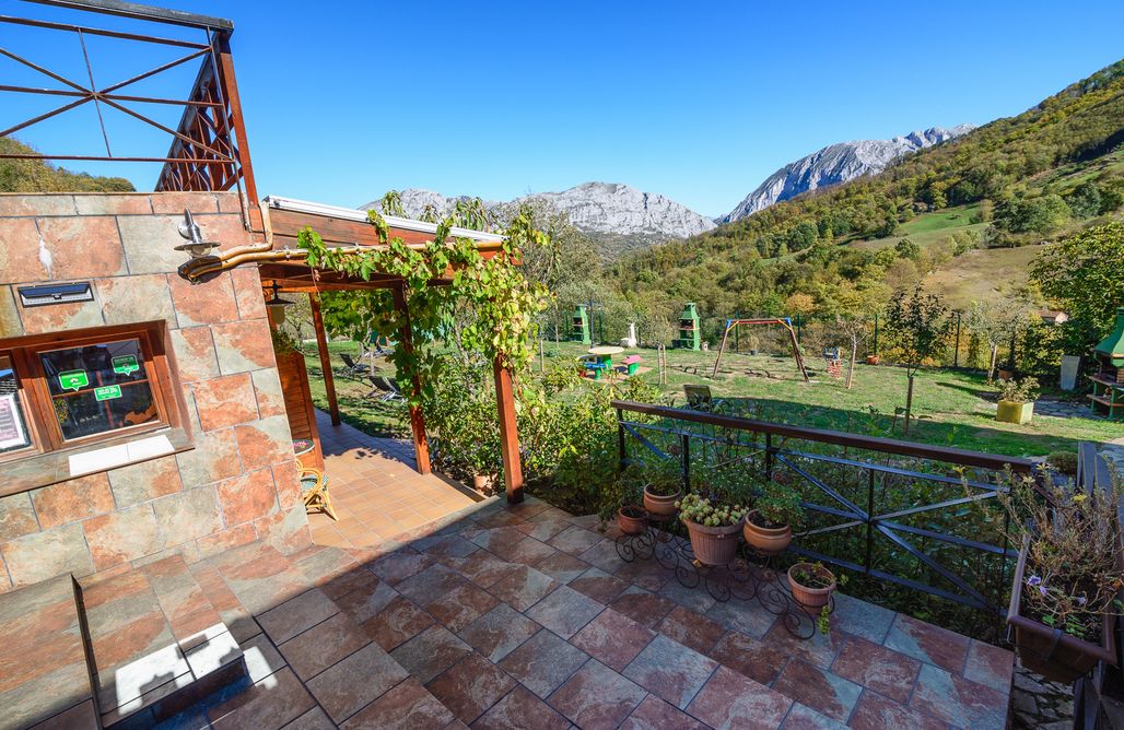 Apartamentos rurales Balcón real - rey Favila AlohaCamp