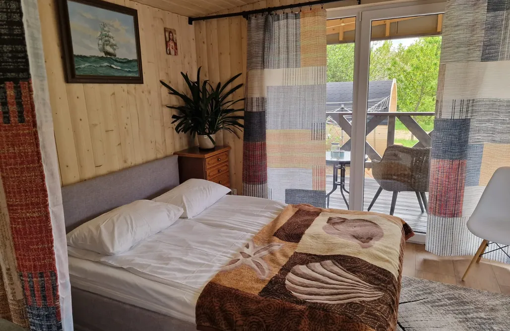 AlohaCamp Leśny Staw - Stodoła 3