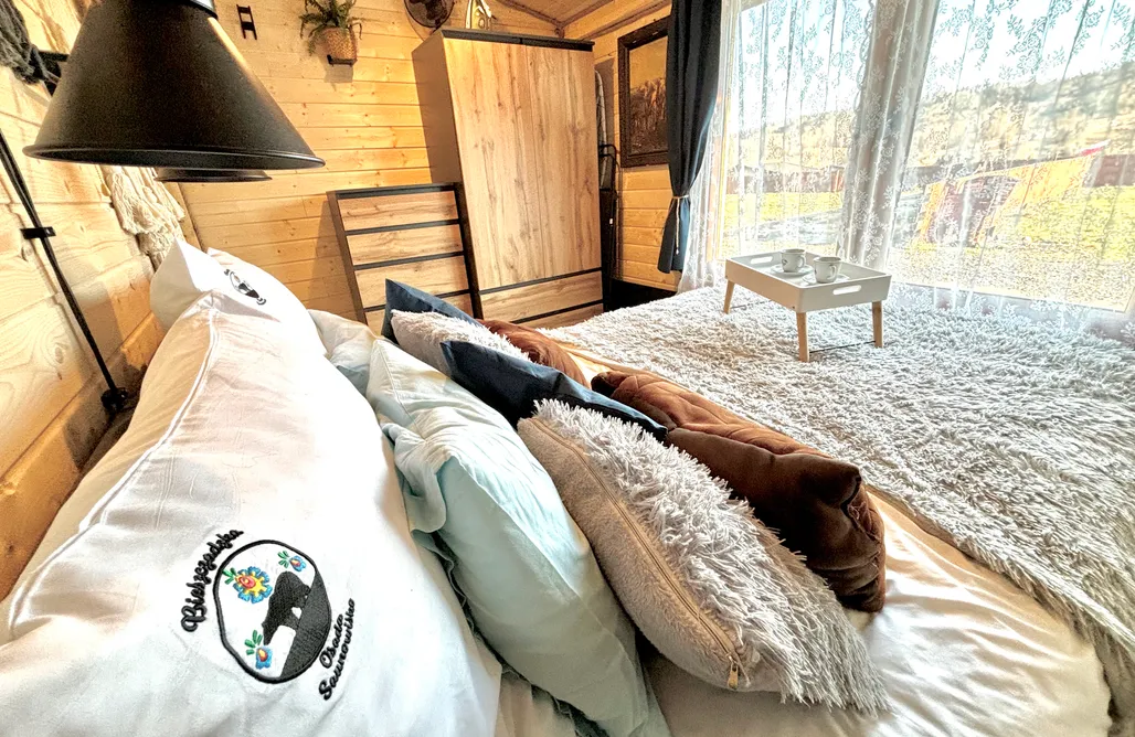 AlohaCamp VIP Chata Bieszczadzka S1  jacuzzi sauna basen 1600m2ogród komienk 4