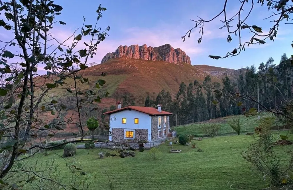 AlohaCamp accommodation La Cabaña del Valle 2