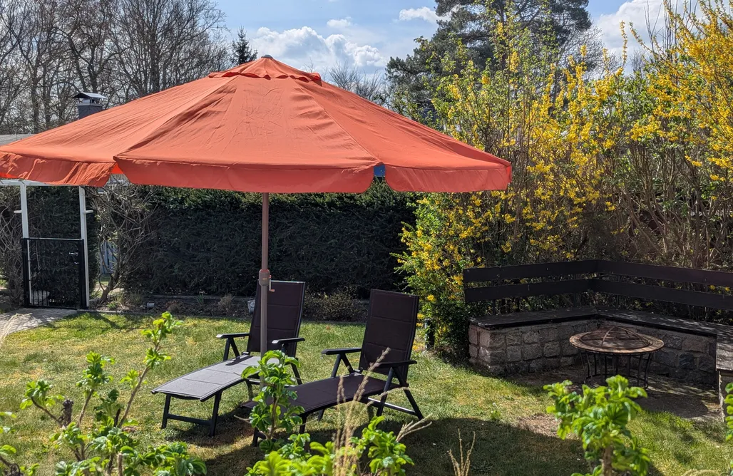 Single Urlaub Ferienhaus am See mit Ruderboot 1