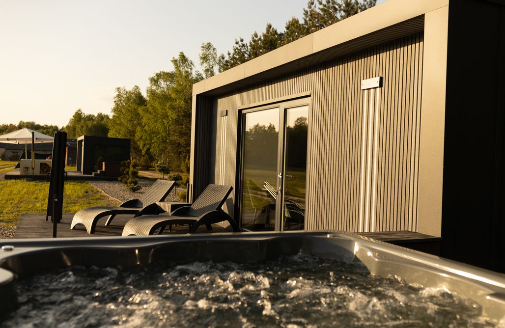 Długosiodło Noclegi Uroczy mały domek z jacuzzi 2