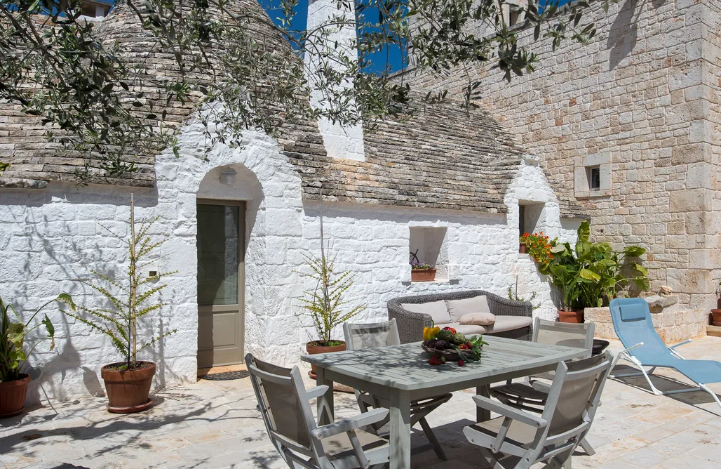 AlohaCamp accommodation Dimora La Matrona - Masseria-Trulli Genius Loci Dimore  1