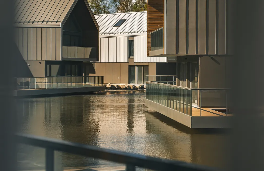 AlohaCamp Apartament Junior z widokiem na staw - Strefa Willowa 1