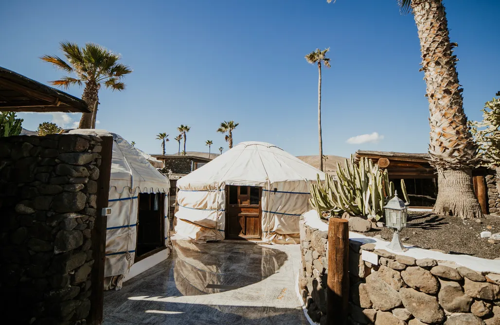 Eco Finca de Arrieta: The yurts AlohaCamp