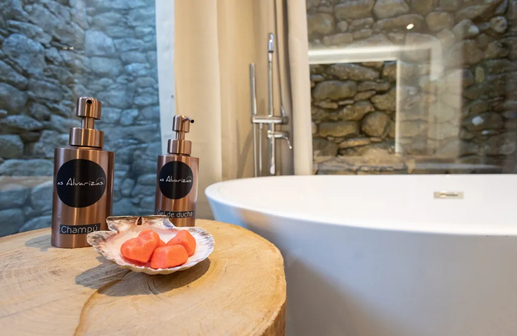 Cabañas en los Árboles con Jacuzzi Galicia As Alvarizas (Cabaña Ancares) 1