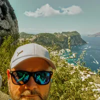 Jerzy hostitel Przystanek Leśna