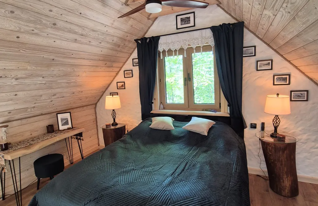 AlohaCamp Woodland House 2  3