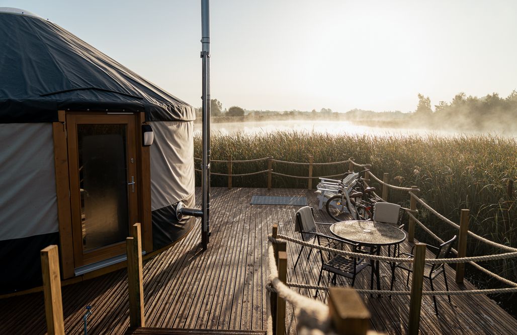 Pole Namiotowe Wetlina Glamping, Jurty i Namioty na wodzie Pstrągowo 3