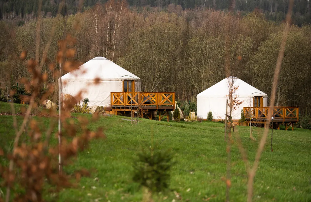 Świeradów-Zdrój tanie noclegi z wyżywieniem 4 Żywioły · jurty · domki w Sudetach 2