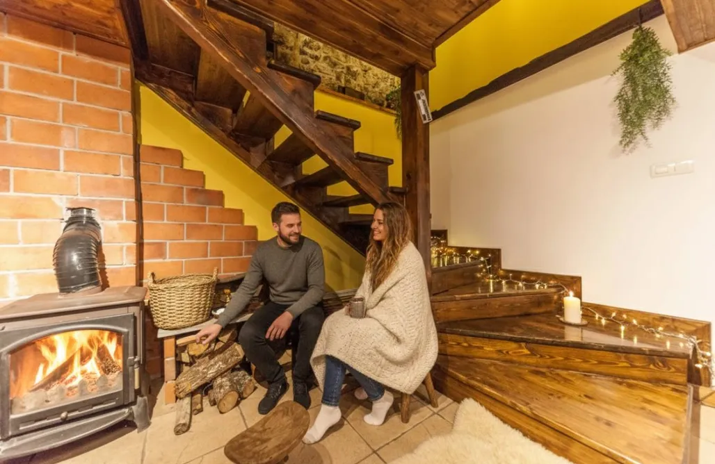 Cabaña con Jacuzzi Privado Parejas La Congosta, encantadora casita de montaña con jacuzzi 1