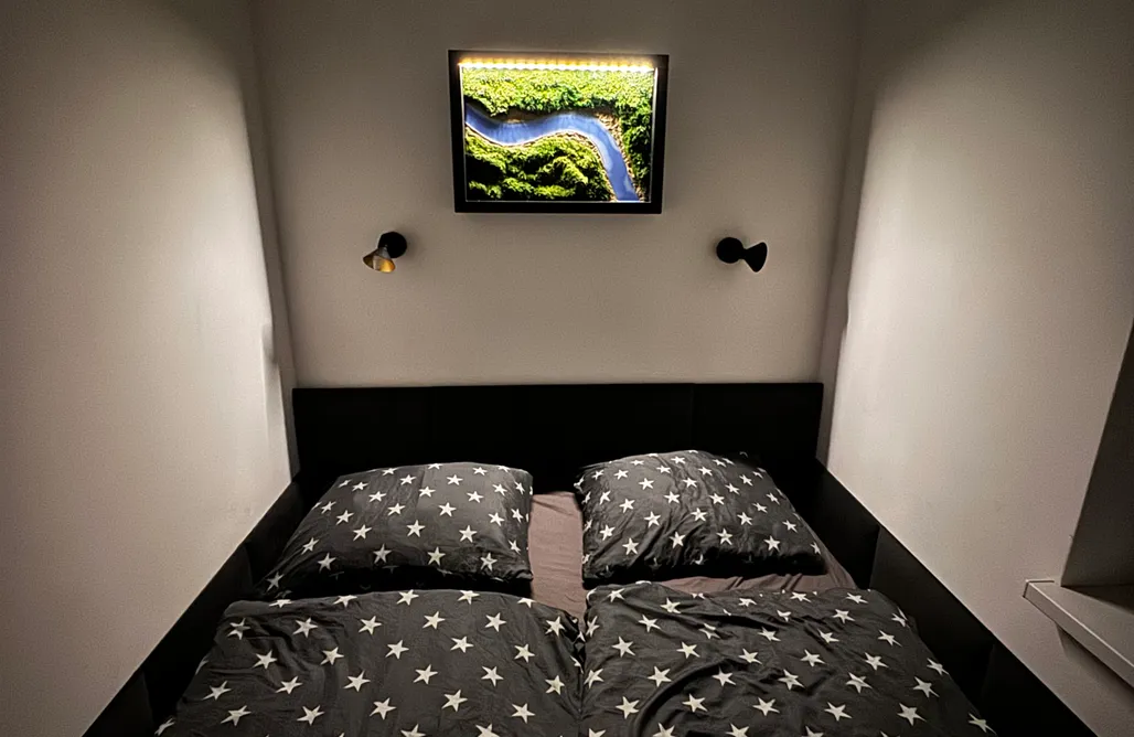 AlohaCamp accommodation Włókna Inn Classic, domek z balią nad jeziorem 1