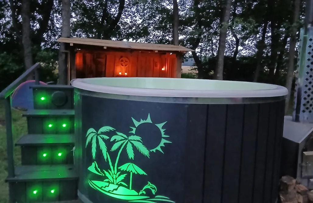Domki w Lesie Wyjątkowy namiot w Wiosce Druidów jezioro las jacuzzi ognisko grill 3