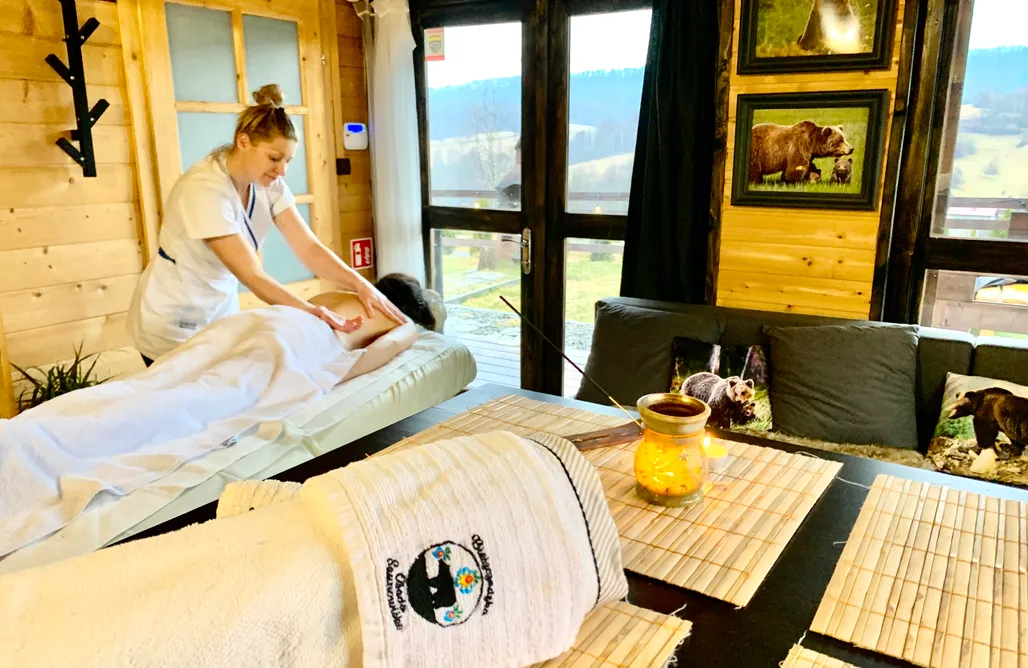 Domki Nad Soliną z dostępem do jeziora Osada Saunowisko DOMKI z jacuzzi sauną basen 1