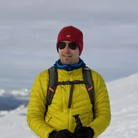 Pedro propietario El Trineo de Campoo