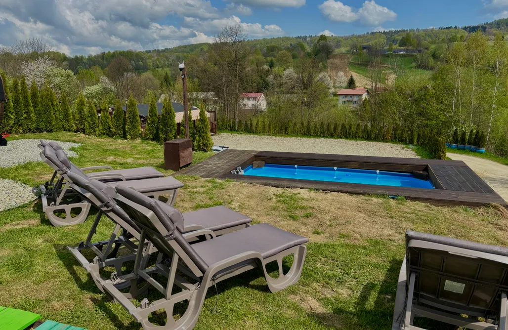 AlohaCamp D13 domek z oknem na gwiazdy, jacuzzi , kominek 420m2 ogród, + sauna basen 1