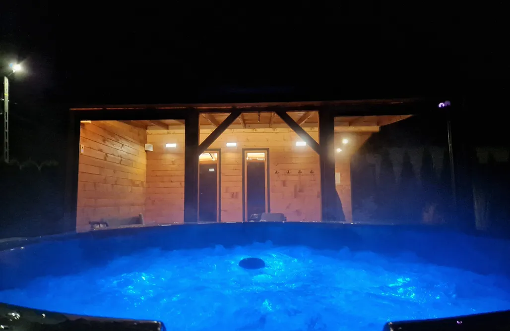 noclegi AlohaCamp Bulwary Mszańskie Domek Całoroczny  1