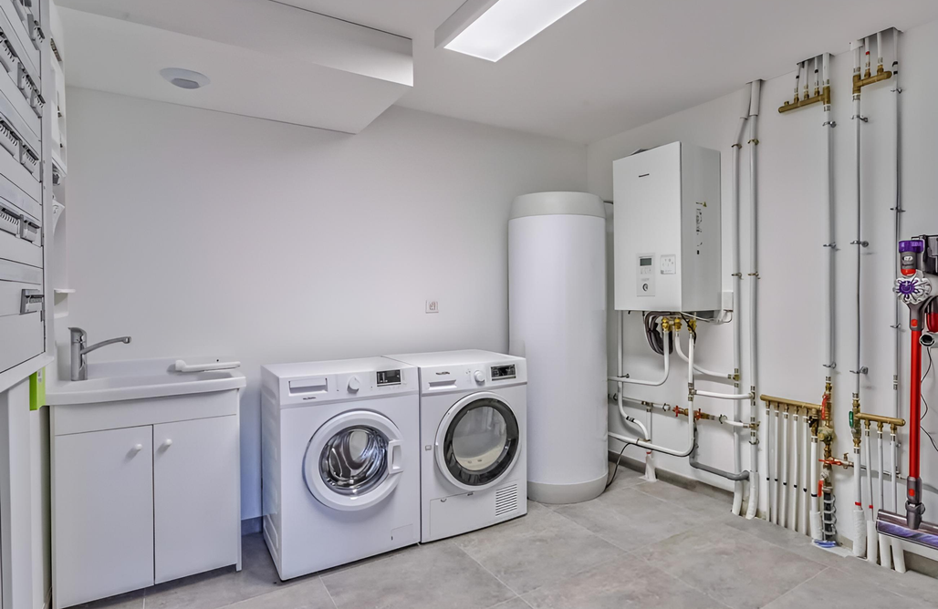 AlohaCamp Les Terrasses de la Tournette – lake view. 1