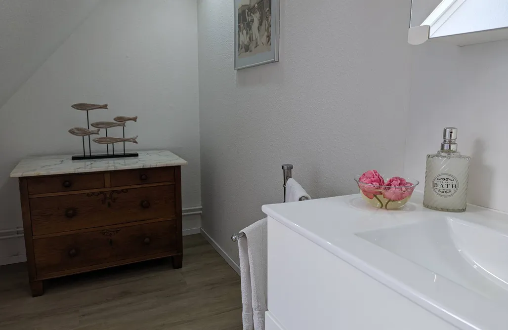 AlohaCamp Großes, hyggeliges Ferienhaus am Meer mit Garten 1