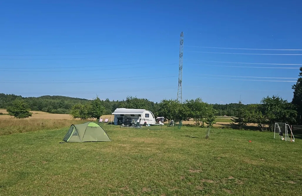 Pole Namiotowe Hel Miejsce Kamperowe - Camping w sercu Kaszub 3