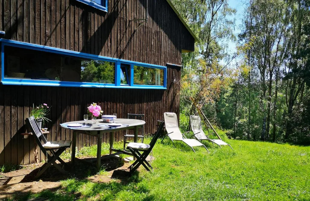 alojamientos AlohaCamp Grange atypique en pleine nature 4