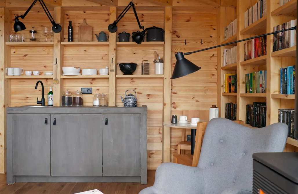 Fajne Miejsca na Wakacje w Polsce Bookworm Cabins 1