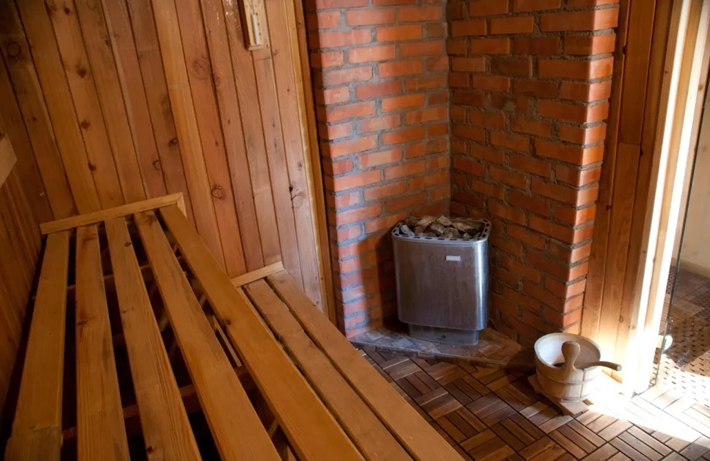 AlohaCamp Dom z basenem nad Narwią 1