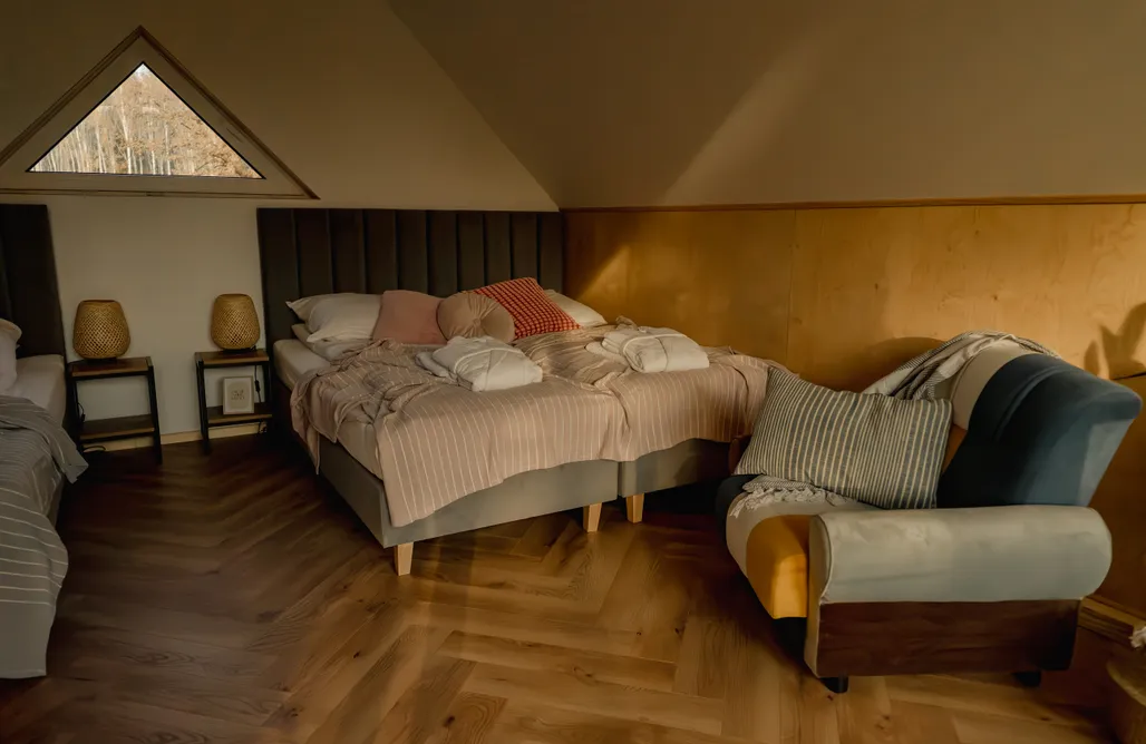 AlohaCamp Vipassana Domek na skarpie 2