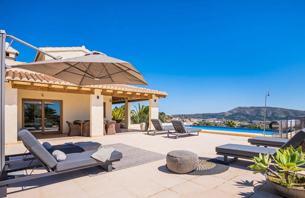 Luxury Villa with panoramic views over Moraira AlohaCamp