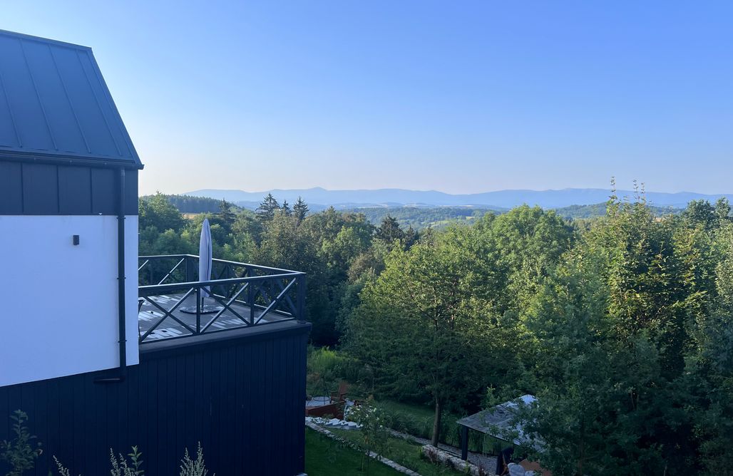 Hébergement AlohaCamp Maison sur la Falaise 1