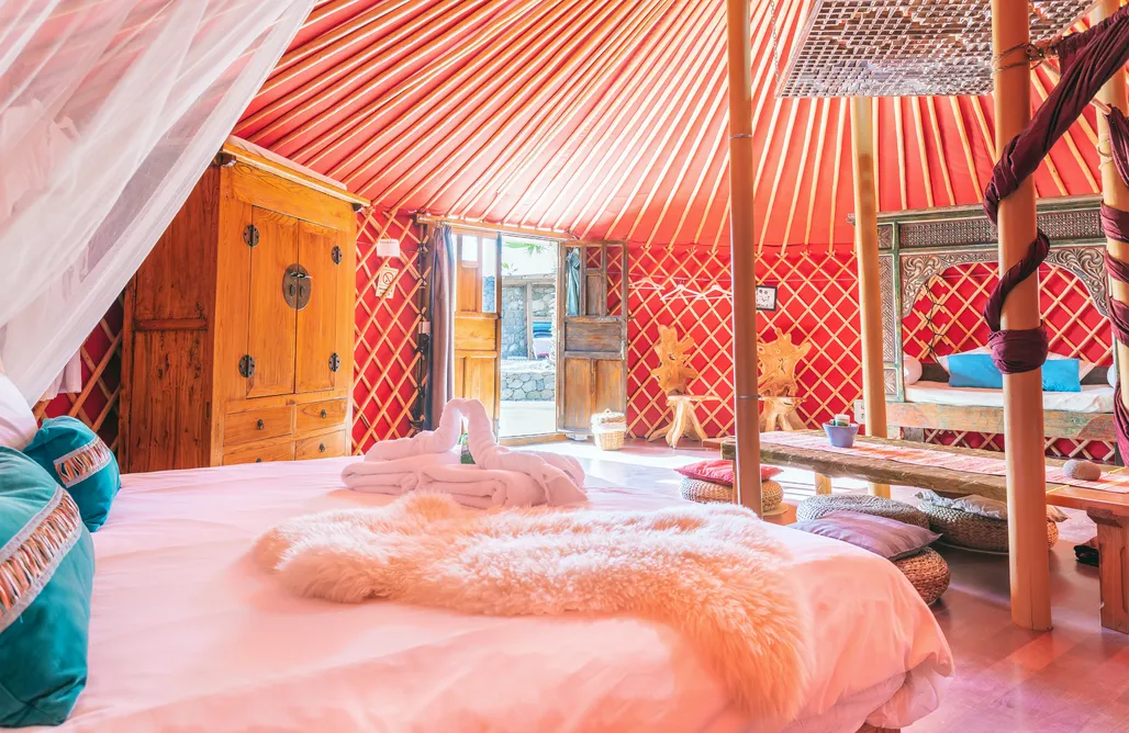 AlohaCamp Eco Luxury Yurt Suite 4