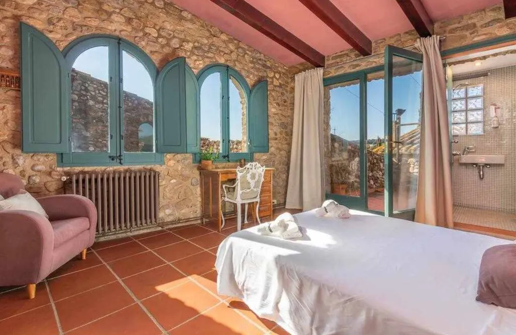 AlohaCamp Gran casa de piedra en Alt Emporda 2