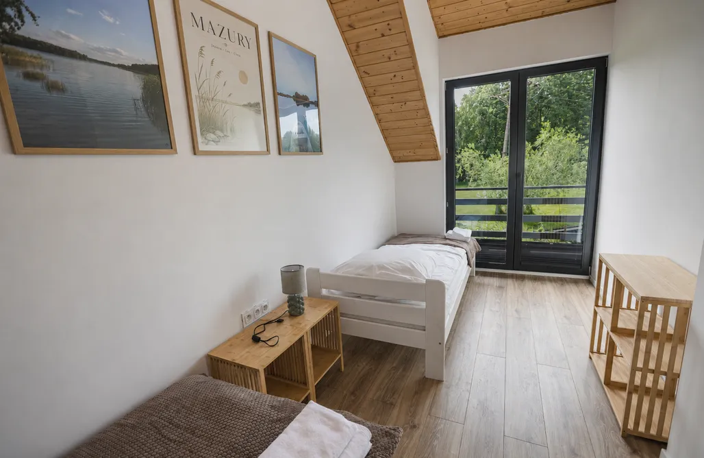 AlohaCamp Domki nad stawem 1 4