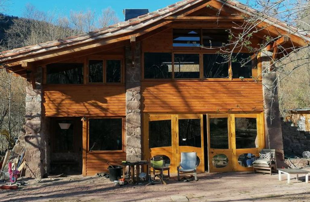 Ca l'Amat o Ecovila Amat Camping ÍNTIMO Vall d en Bas 🏕