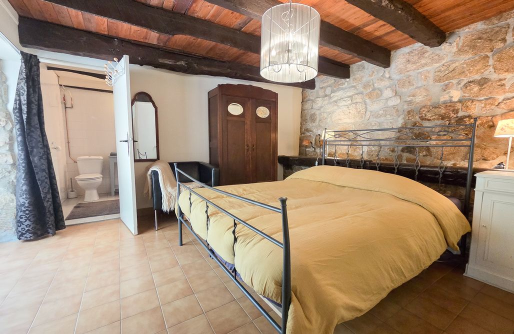 AlohaCamp Gîte 6 personnes en pleine nature ardèchoise 3