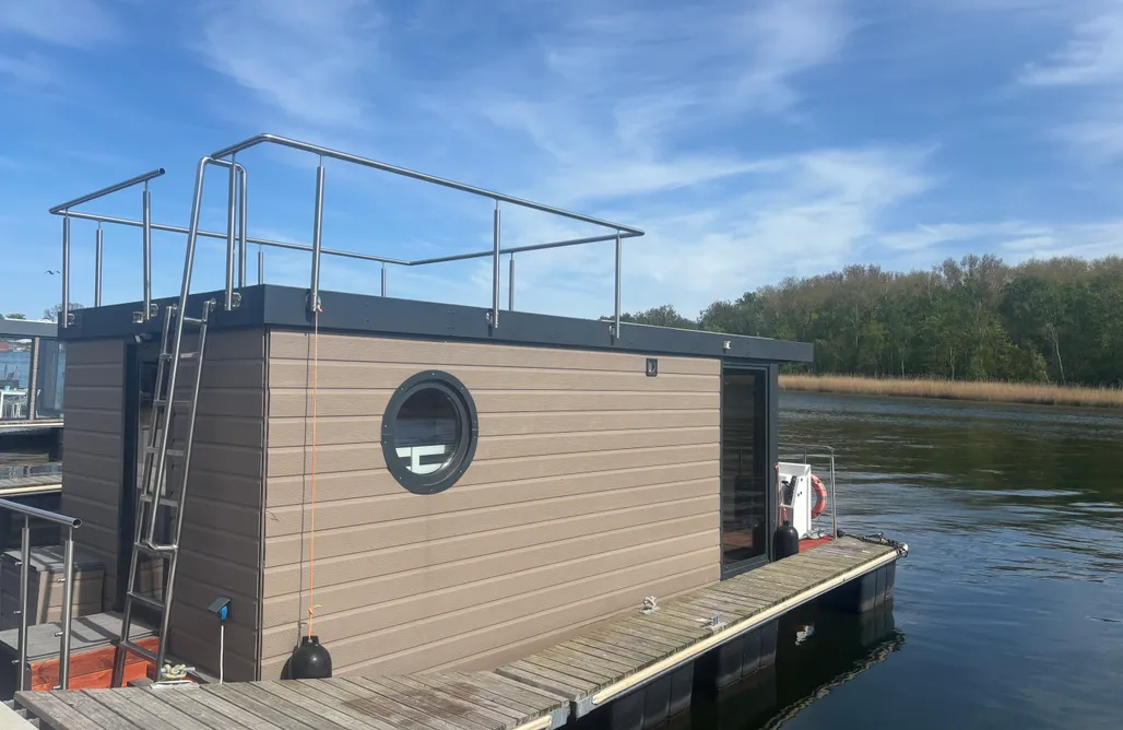 AlohaCamp Dom na wodzie Julietta 2